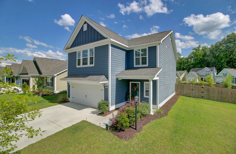 111 Longdale Dr, Summerville, SC 29483