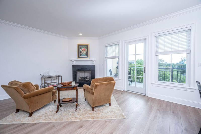 498 Albemarle Rd #513, Charleston, SC 29407