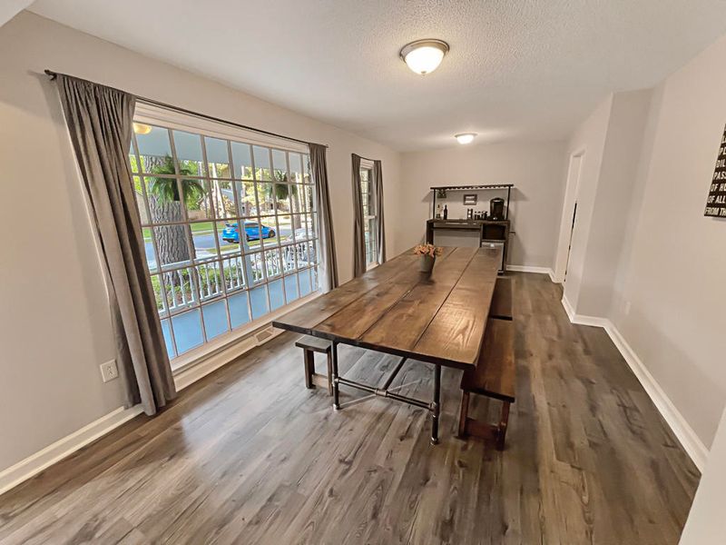 300 Summercourt Dr, Summerville, SC 29485