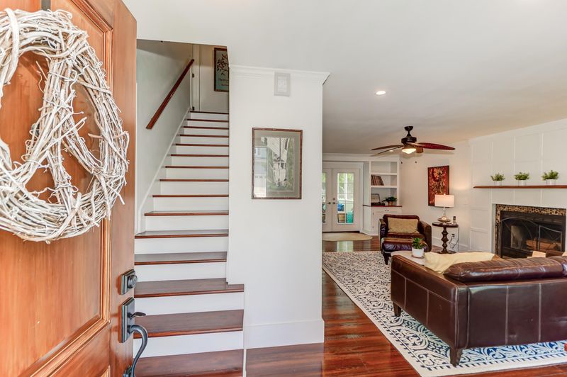 1957 Davant Cir, Mount Pleasant, SC 29464
