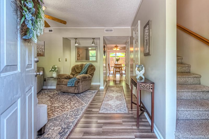 545 Travelers Blvd, Summerville, SC 29485