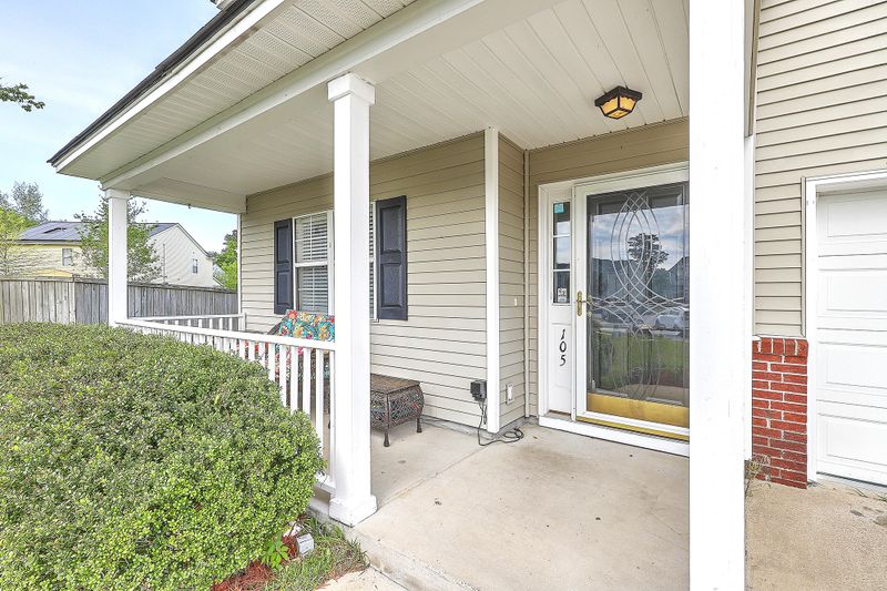 105 Lakewood Dr, Summerville, SC 29485