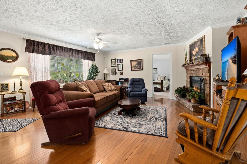 1191 Old Church Rd, Cordesville, SC 29434