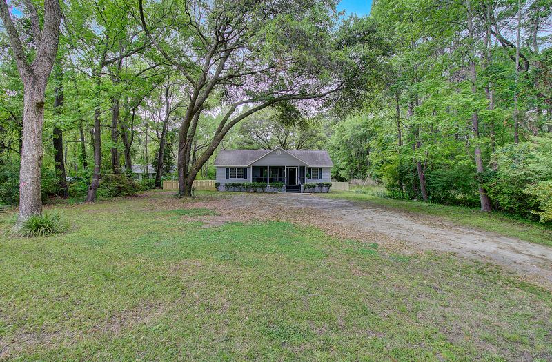 548 Main Rd, Johns Island, SC 29455
