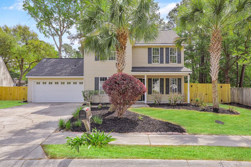 1305 Balcome Rd, Mount Pleasant, SC 29466