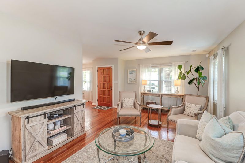 2022 Boeing Ave, Charleston, SC 29407