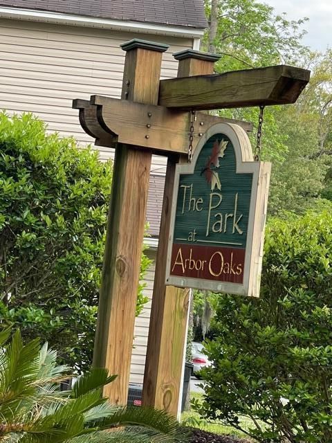 300 Chinquapin Dr, Summerville, SC 29485