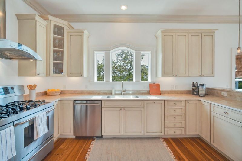 1 Old Summer House Rd, Charleston, SC 29412