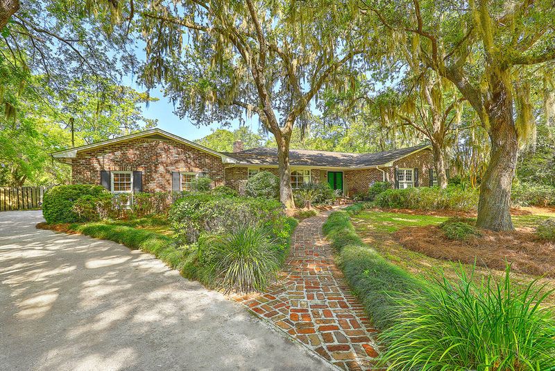 307 Confederate Cir, Charleston, SC 29407
