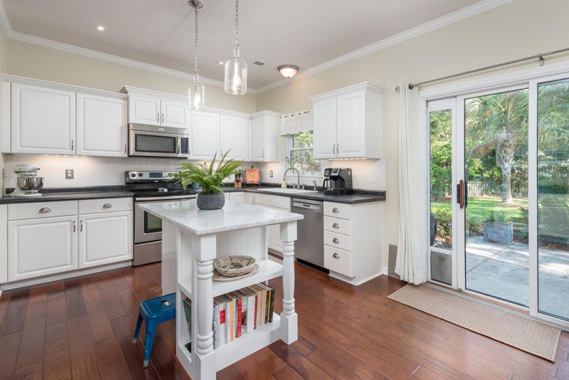 3300 Heathland Way, Mount Pleasant, SC 29466