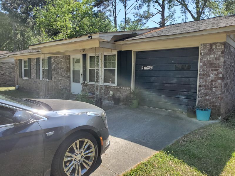 7649 Crossgate Blvd, North Charleston, SC 29420