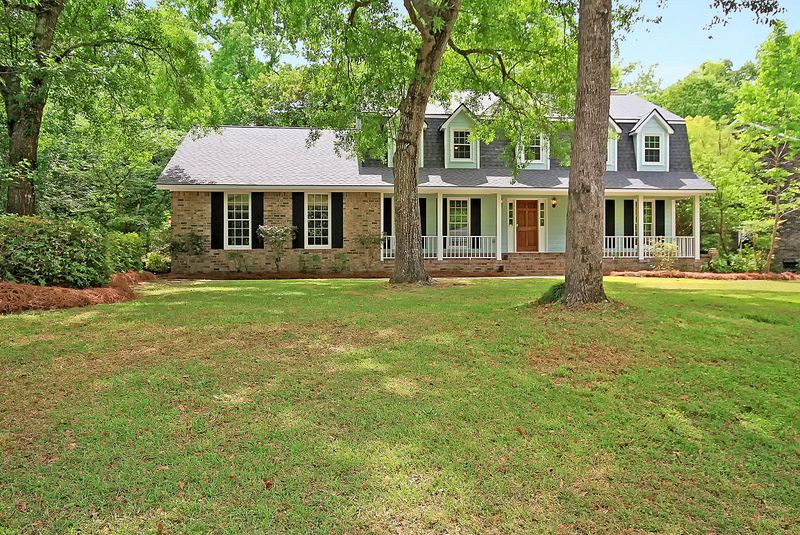 100 Windsor Ct, Summerville, SC 29485