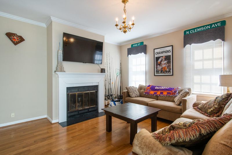 108 Smith St #108-E, Charleston, SC 29403