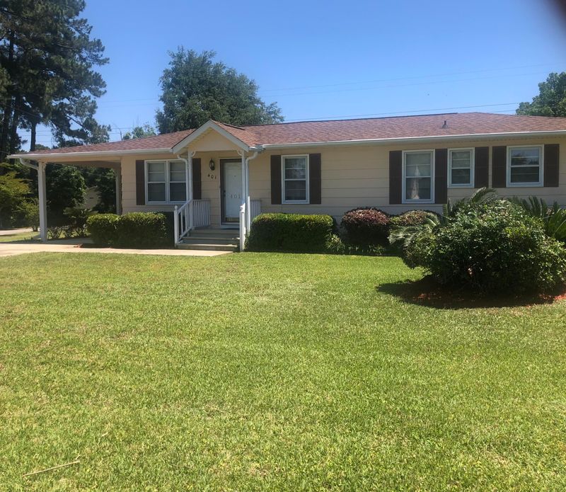 401 Pineview Dr, Goose Creek, SC 29445