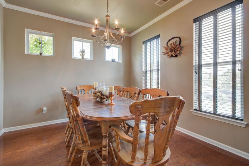 310 Peters Creek Dr, Summerville, SC 29486
