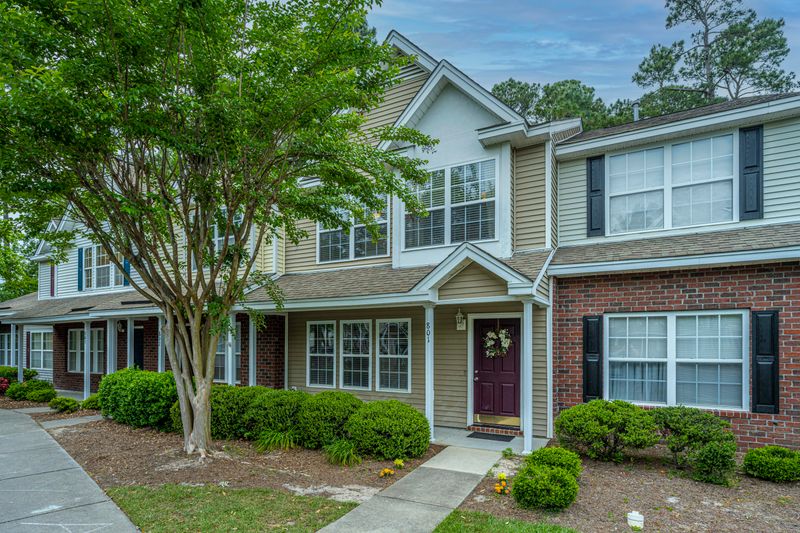 801 Pine Bluff Dr, Summerville, SC 29483