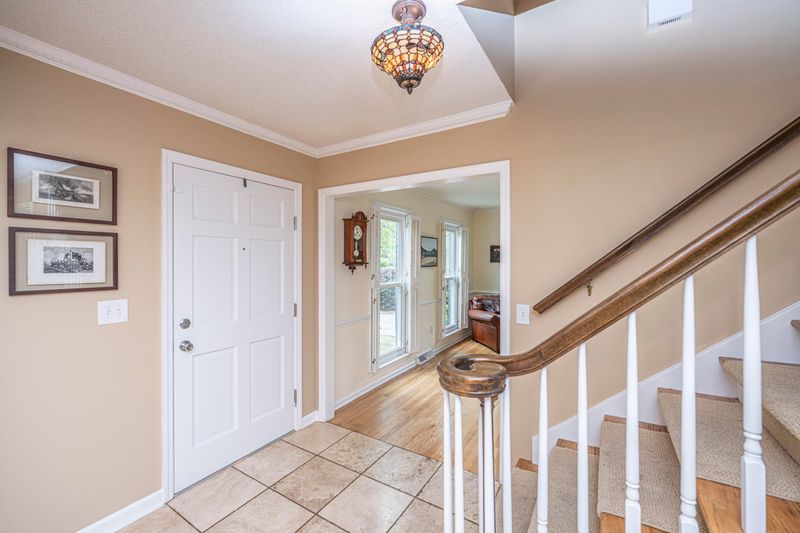 1913 Ashley Hall Rd, Charleston, SC 29407