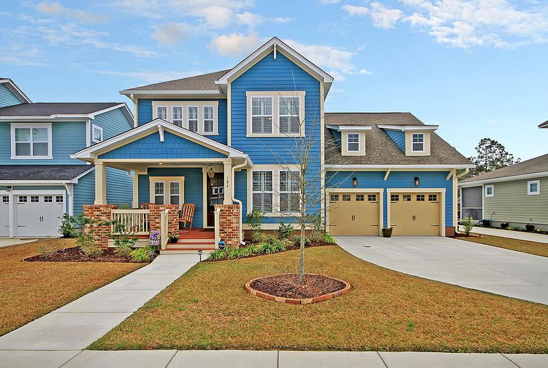 104 Bloomfield St, Summerville, SC 29486