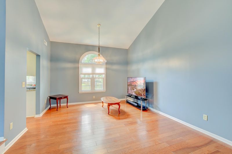 4 Oatly Cir, Charleston, SC 29414
