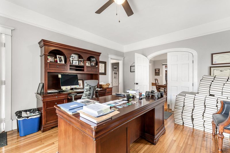 60 Folly Road Blvd, Charleston, SC 29407
