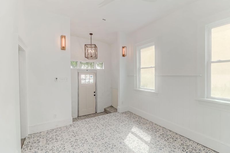 113 Nassau St, Charleston, SC 29403
