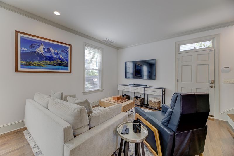 382 Race St #C, Charleston, SC 29403