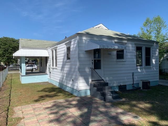 3529 Admiral Dr, North Charleston, SC 29405