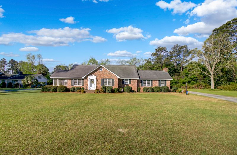 108 Church St, Reevesville, SC 29471