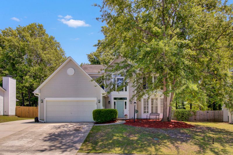 102 N Pembroke Dr, Goose Creek, SC 29445