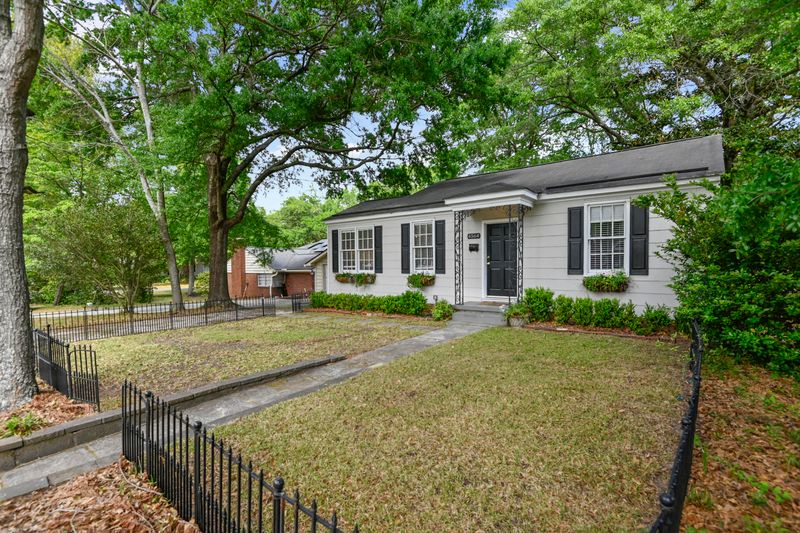 4564 S Rhett Ave, North Charleston, SC 29405