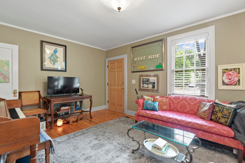 4564 S Rhett Ave, North Charleston, SC 29405