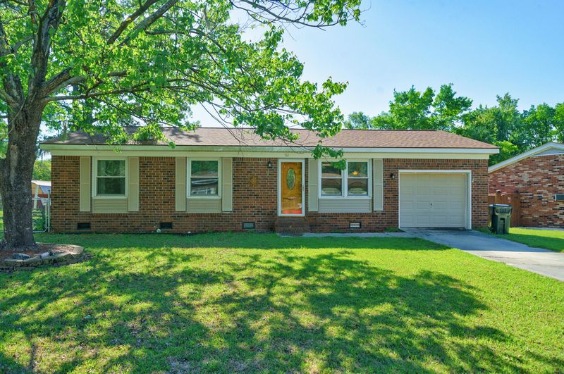 364 Water Oak Dr, Goose Creek, SC 29445