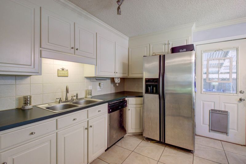 409 Boonehill Rd, Summerville, SC 29483