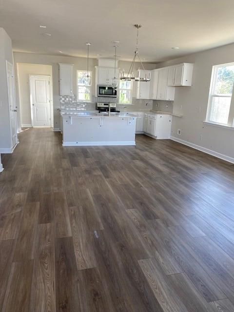 169 Winding River Dr, Johns Island, SC 29455