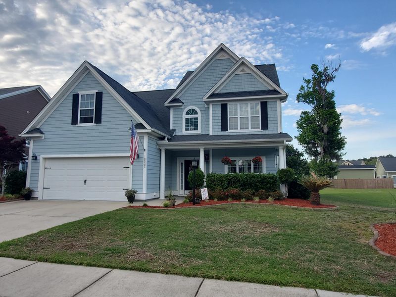 8532 Royal Palms Ln, North Charleston, SC 29420