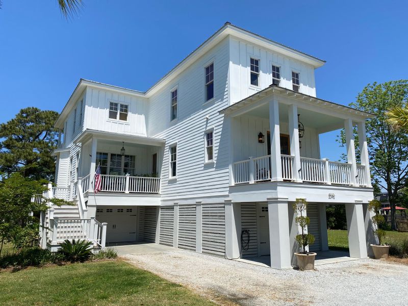 3046 S Shore Dr, Charleston, SC 29407