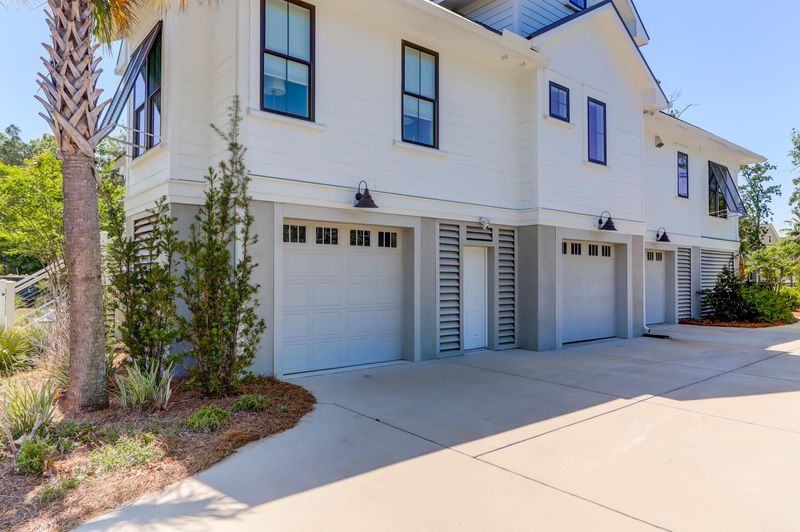 3043 Yachtsman Dr, Mount Pleasant, SC 29466