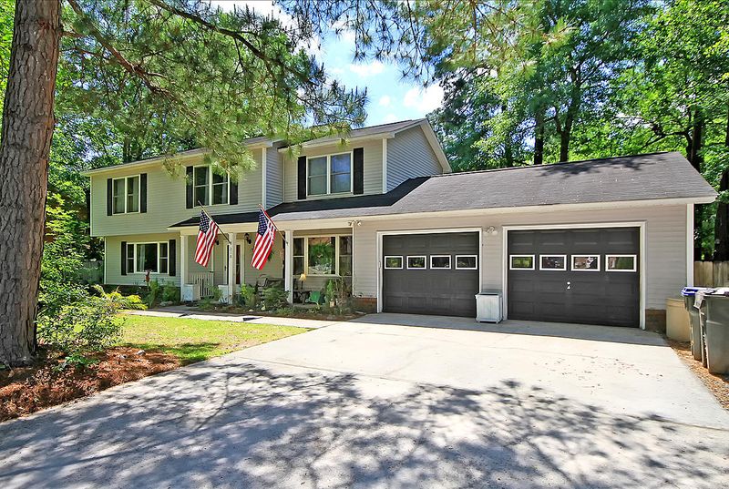 218 Towhee Dr, Summerville, SC 29485