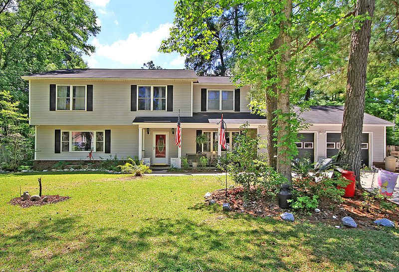 218 Towhee Dr, Summerville, SC 29485