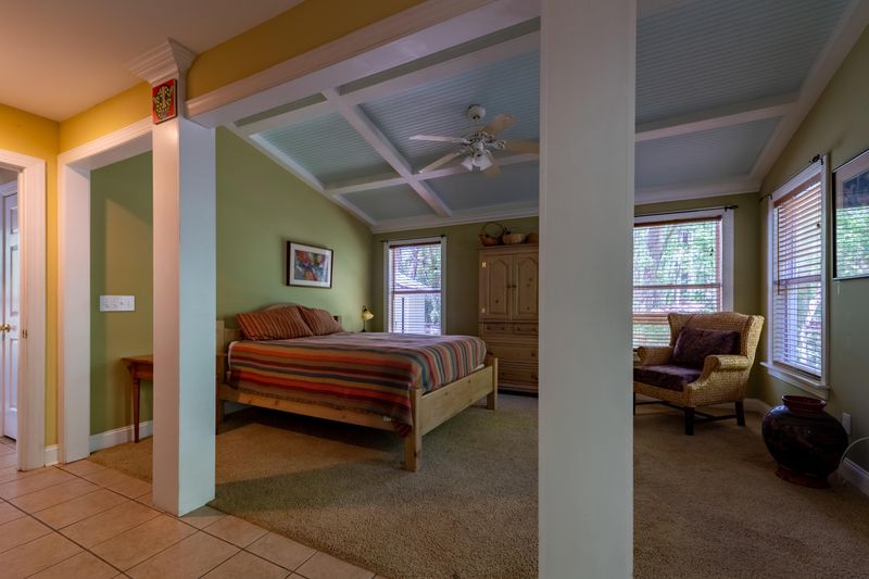 1181 Michelle Ln, Johns Island, SC 29455