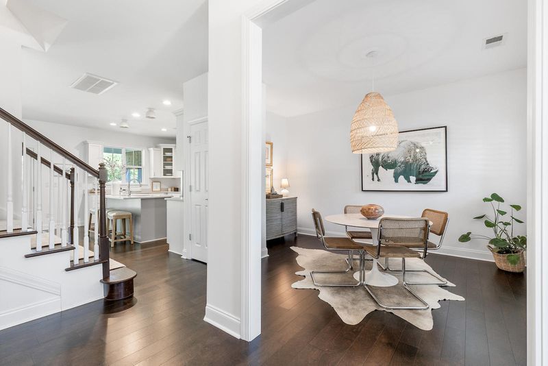 668 Kent St, Mount Pleasant, SC 29464