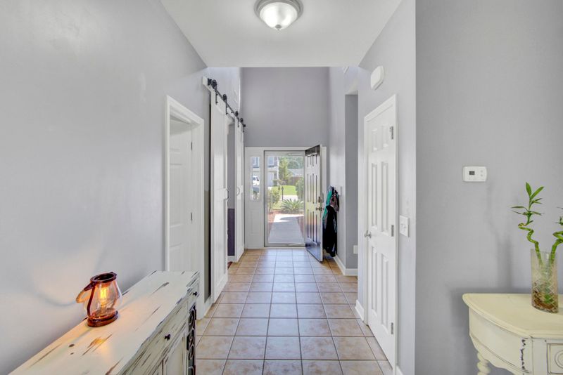 1018 Sterling Ln, Summerville, SC 29483