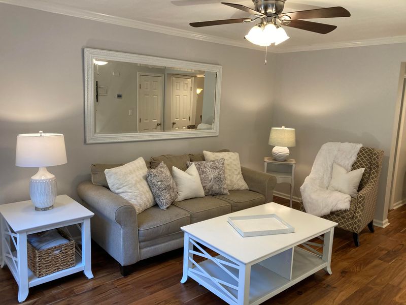 1287 Mathis Ferry Rd, Mount Pleasant, SC 29464