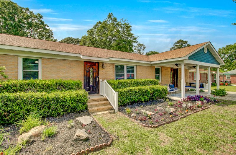 229 Vine St, Goose Creek, SC 29445