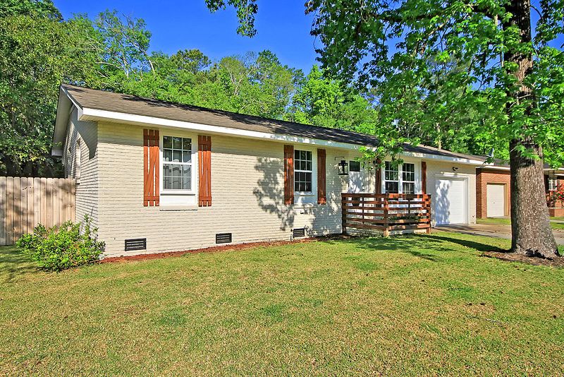 147 Pandora Dr, Goose Creek, SC 29445