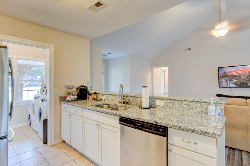 39 Princeton Rd, Goose Creek, SC 29445