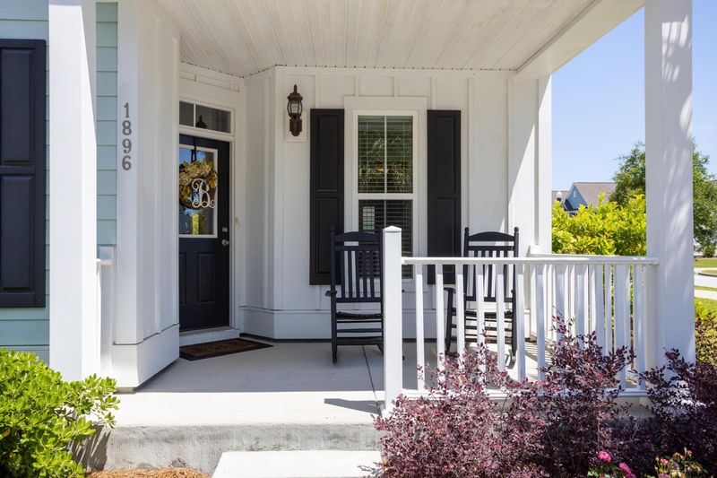 1896 Gammon St, Charleston, SC 29414