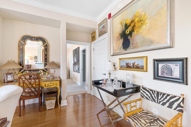 498 Albemarle Rd #509, Charleston, SC 29407