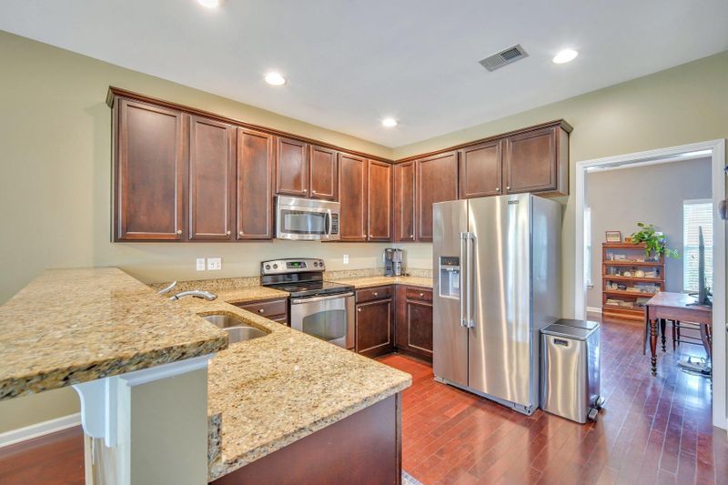 2031 Chilhowee Dr, Johns Island, SC 29455