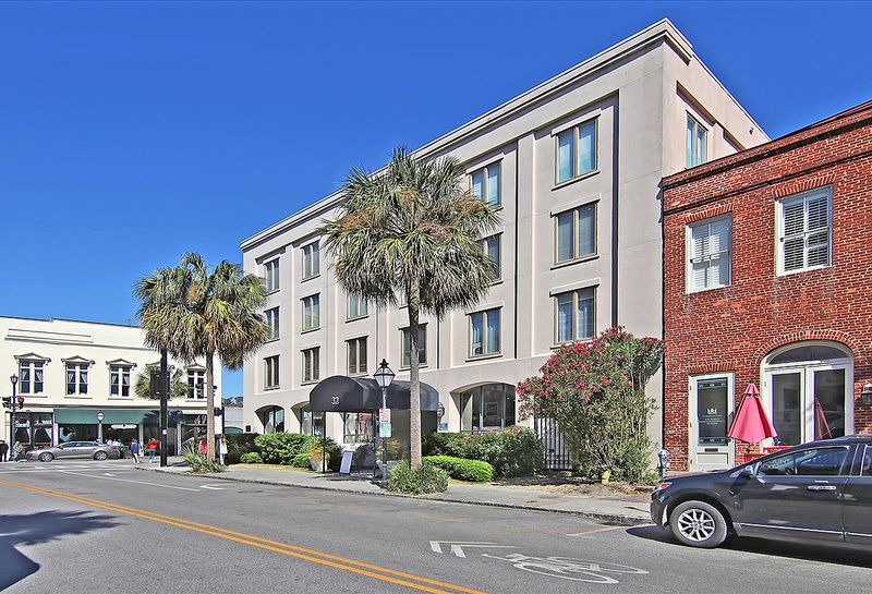 32 Vendue Range #302, Charleston, SC 29401